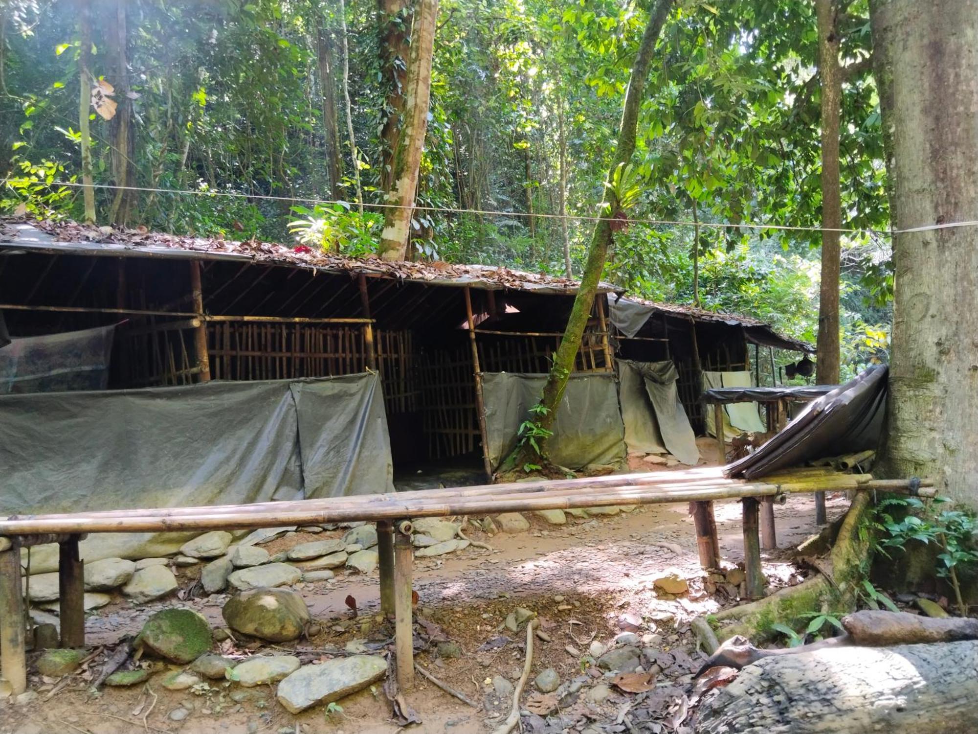 Jhony'S Backpacker-Guest House Only Stay Here Book Treking With Us 武吉拉旺 外观 照片
