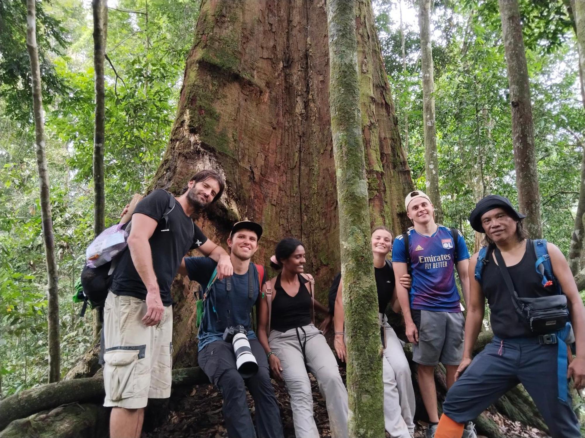 Jhony'S Backpacker-Guest House Only Stay Here Book Treking With Us 武吉拉旺 外观 照片