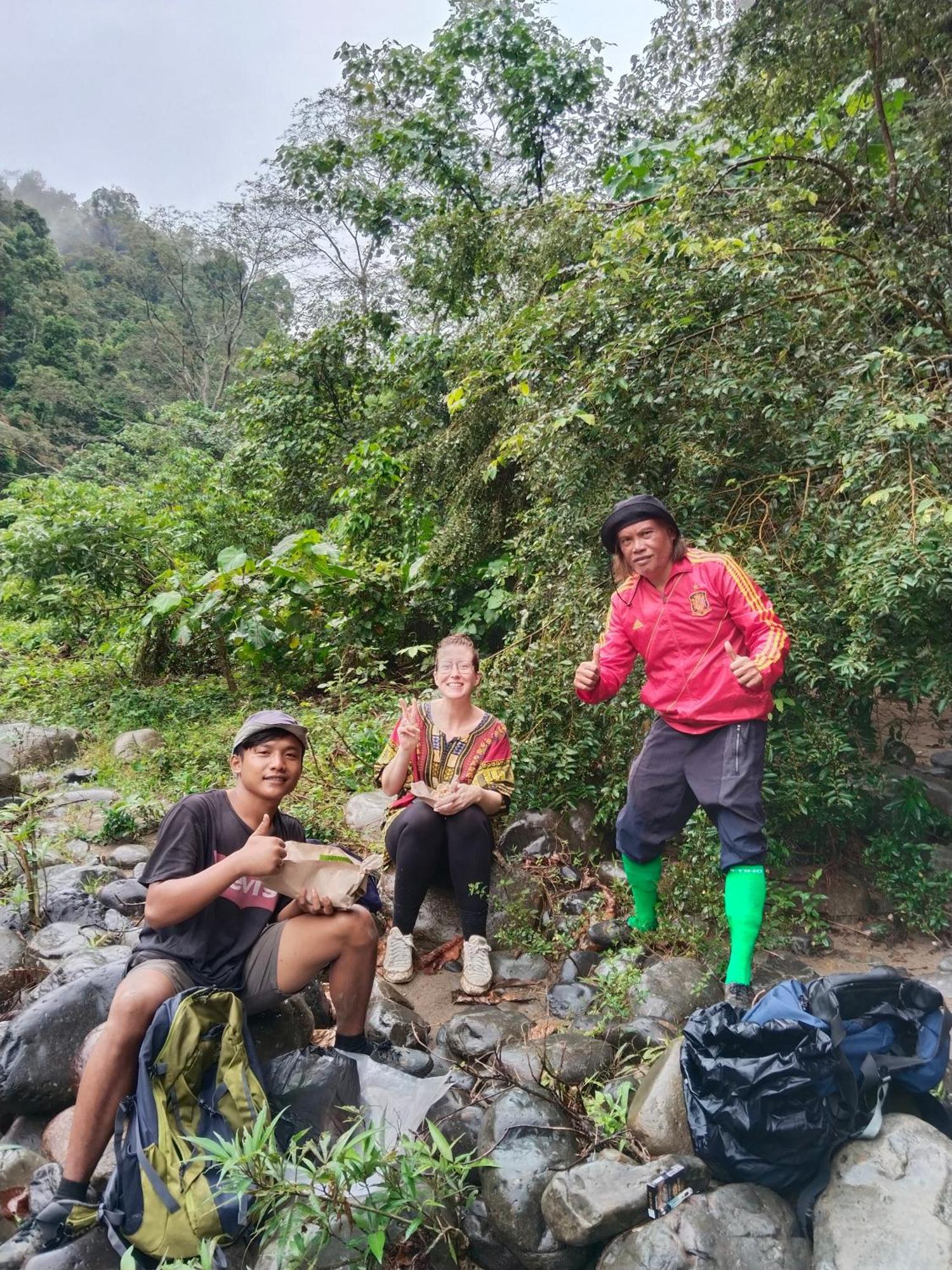 Jhony'S Backpacker-Guest House Only Stay Here Book Treking With Us 武吉拉旺 外观 照片
