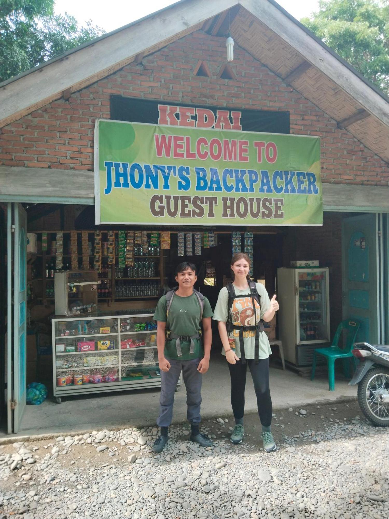 Jhony'S Backpacker-Guest House Only Stay Here Book Treking With Us 武吉拉旺 外观 照片