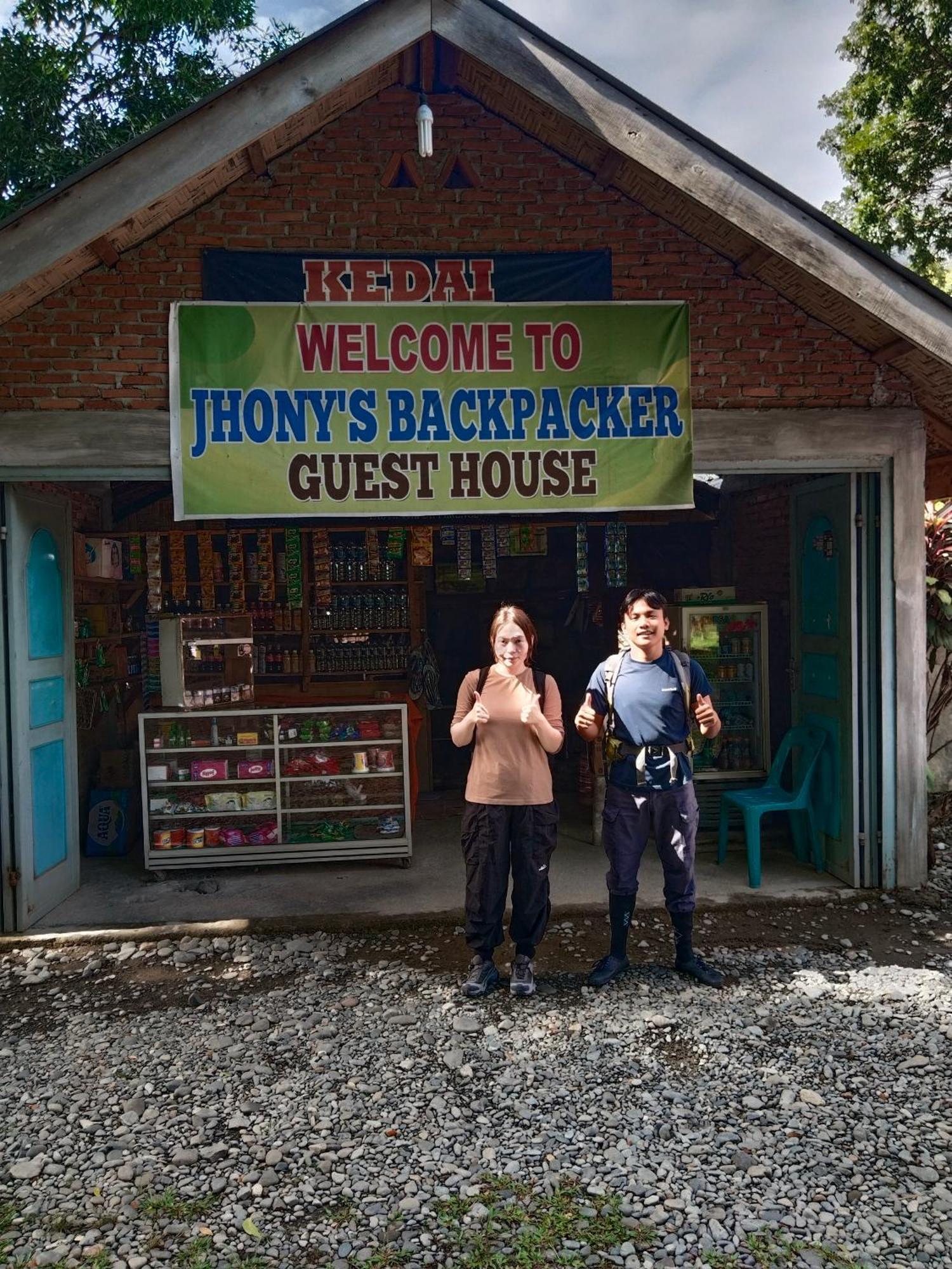 Jhony'S Backpacker-Guest House Only Stay Here Book Treking With Us 武吉拉旺 外观 照片